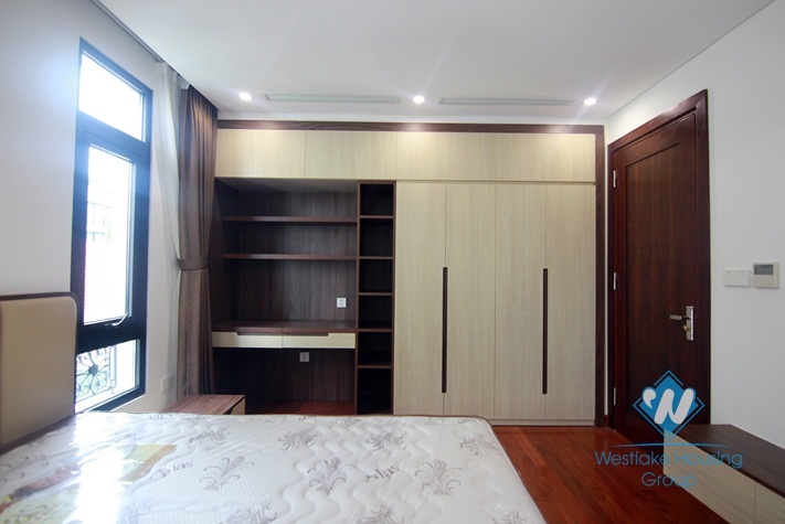 High floor apartment for rent in Au Co, Tay Ho, Ha Noi